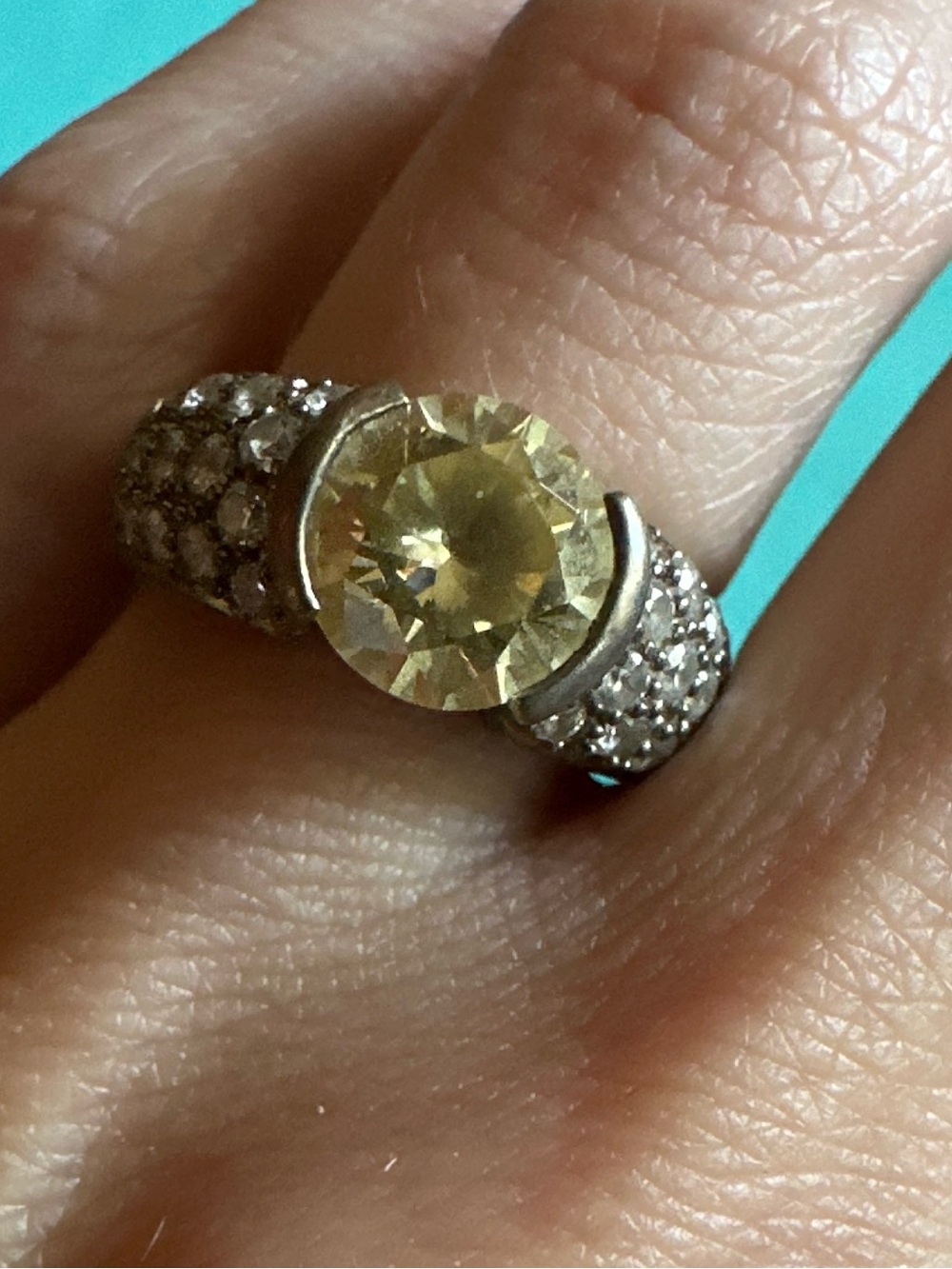 Vintage Elegant Timeless Sterling Silver Size 5 Untested Stone Ring
